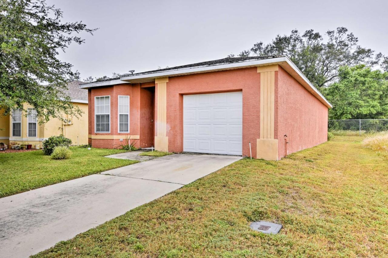 Pet-Friendly Sebring Escape With Yard And Pool Access Villa Exterior photo