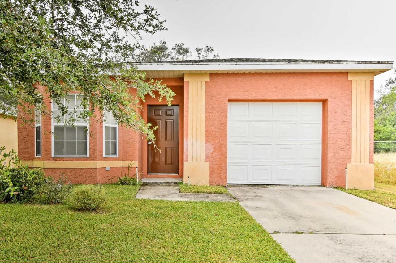 Pet-Friendly Sebring Escape With Yard And Pool Access Villa Exterior photo